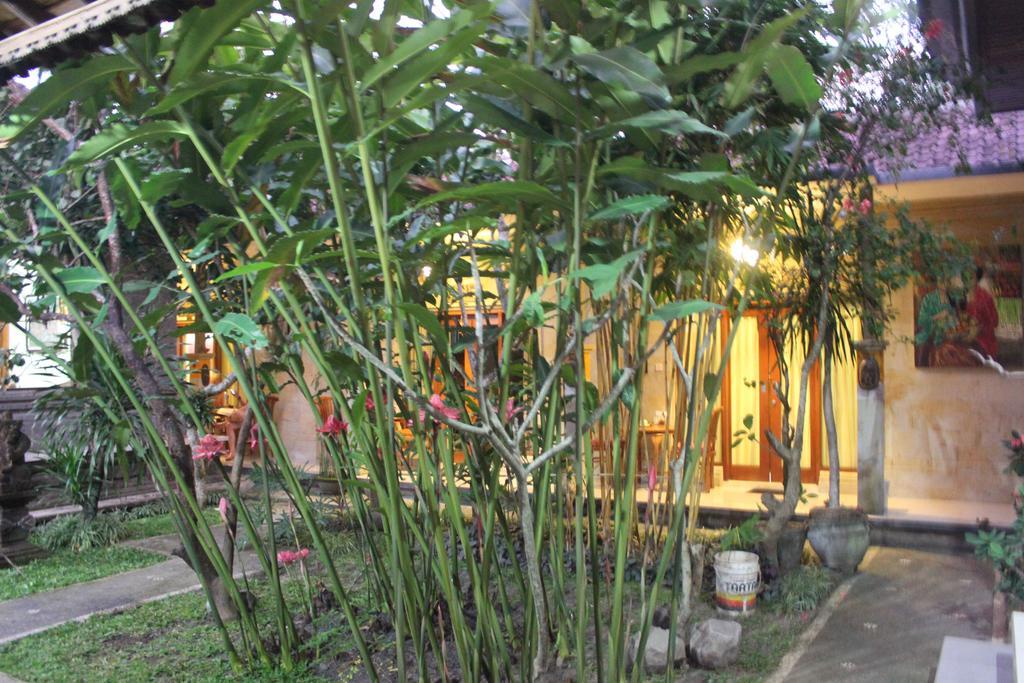 Tagel Karsa House Hotel Убуд Екстериор снимка